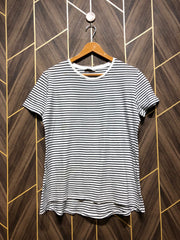 T-Shirt Jersey Medium to Large Size Length 26