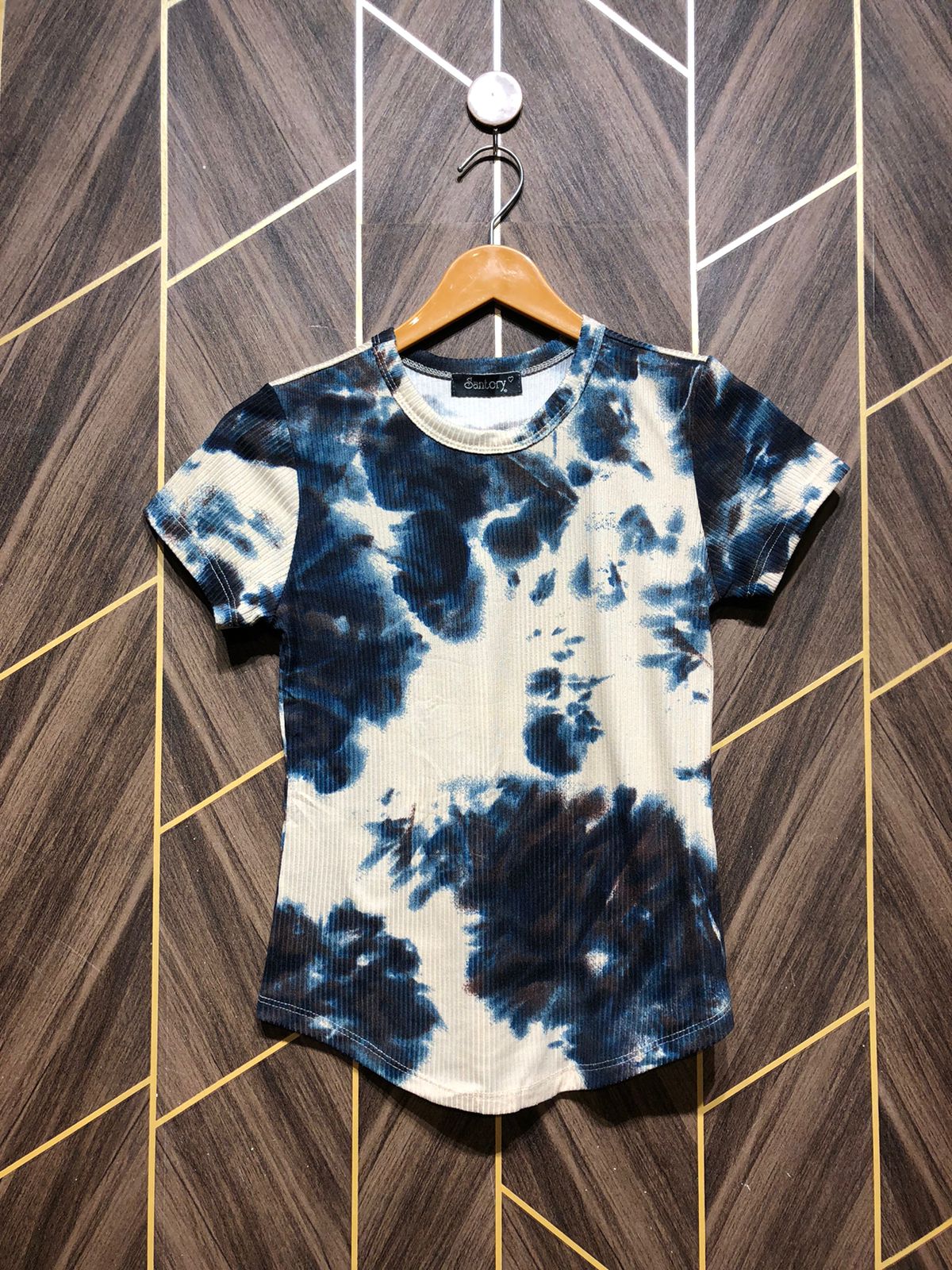 T-Shirt Jersey Small Size Length 21  fitted