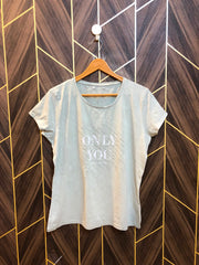 T-Shirt Jersey Medium to Large Size Length 25