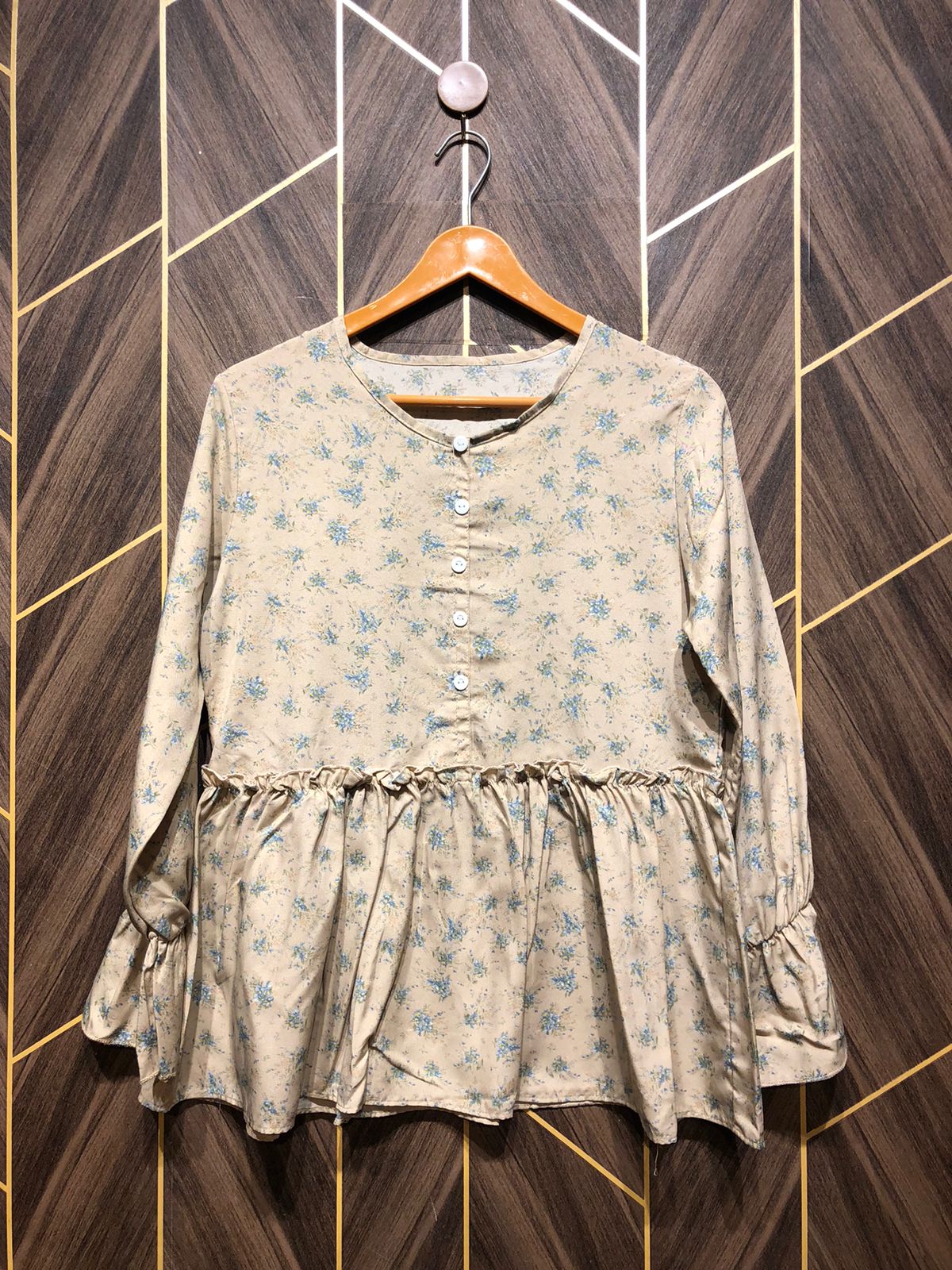 Western Top Linen – Small to medium  Size (Chest: 18 to 19 , Length: 25 )