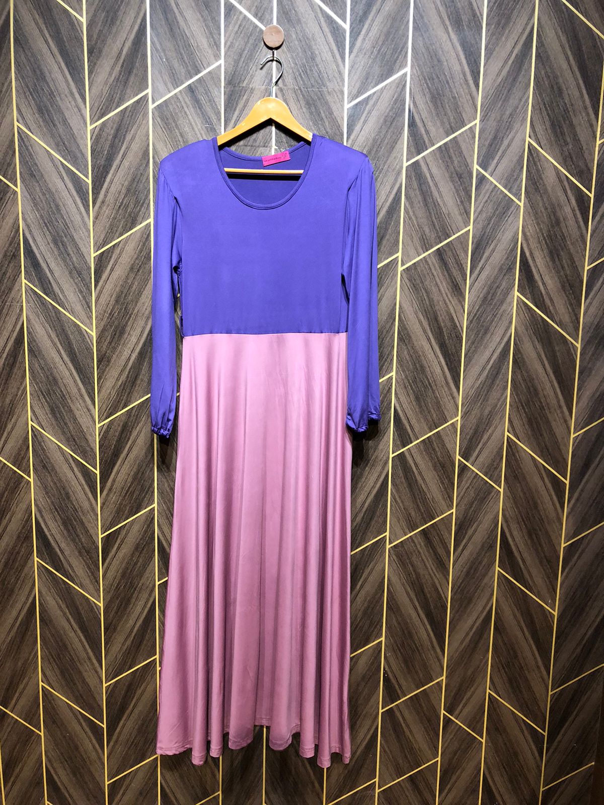 Western Long Maxi Jersey Medium | Size | Chest 19 | Length 54