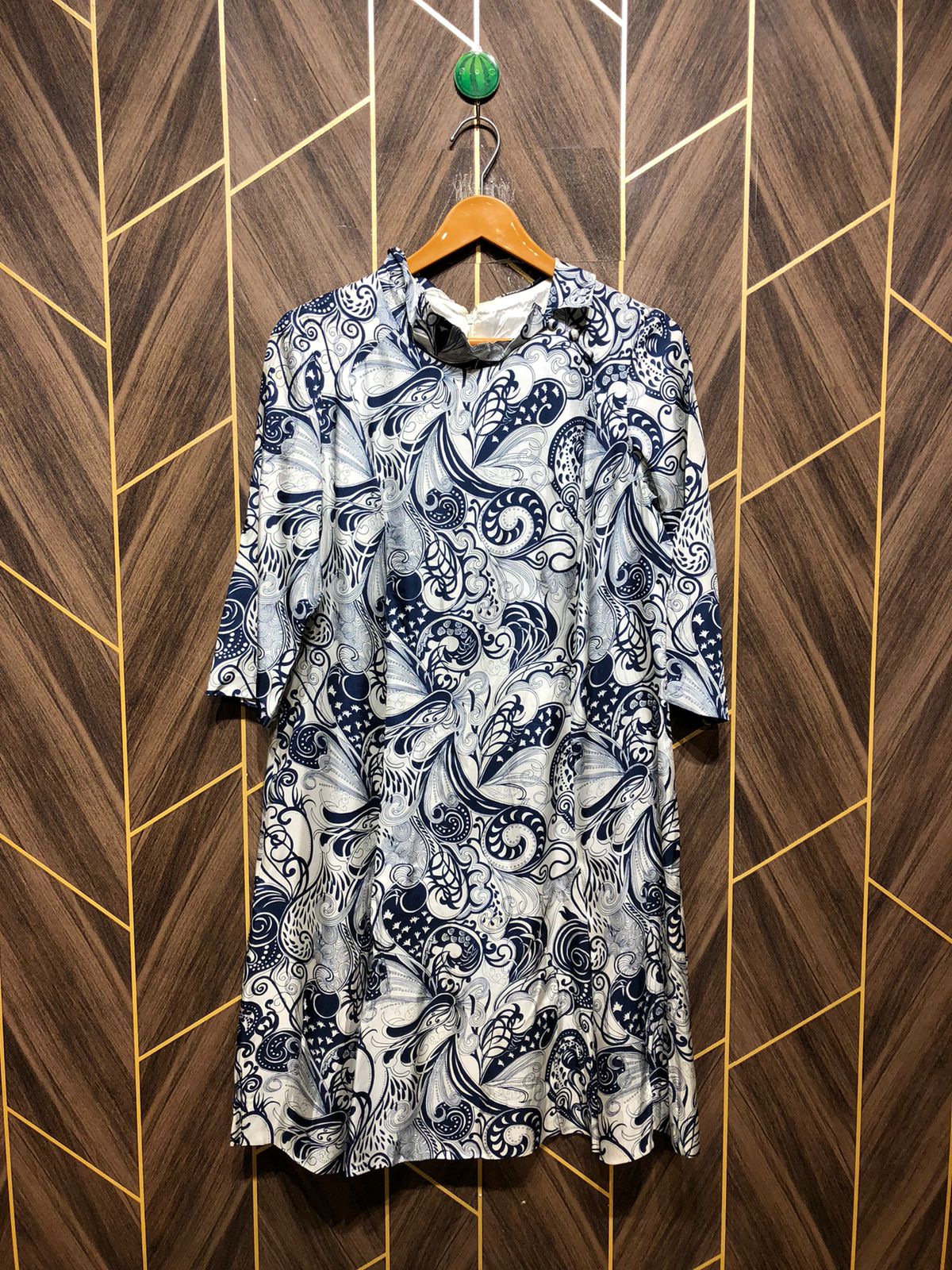 Women Long Shirt Silk Medium | Chest 19 | Length 38