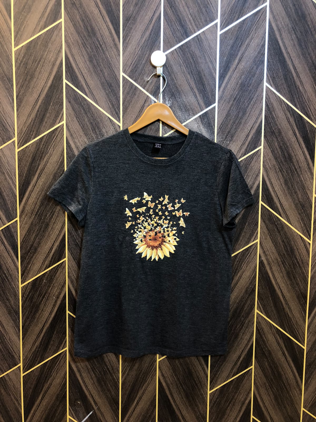 T-Shirt Jersey Medium Size Length 24