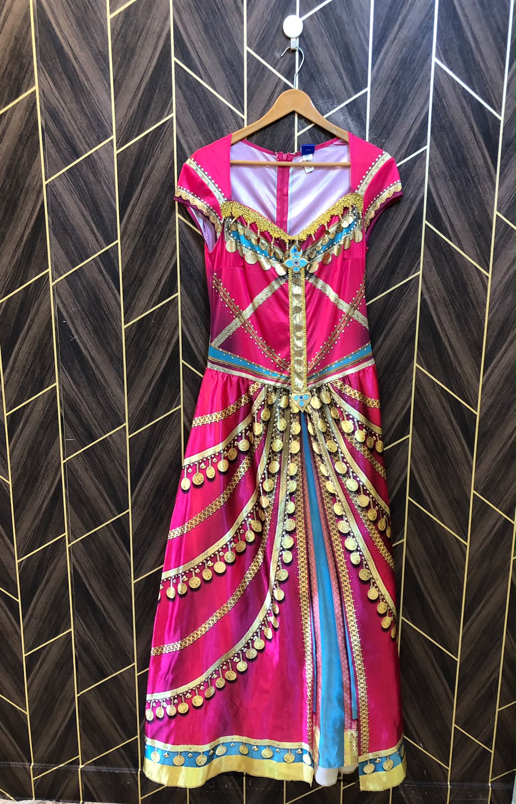 Western Long Maxi Silk Medium | Size | Chest 19 | Length 59