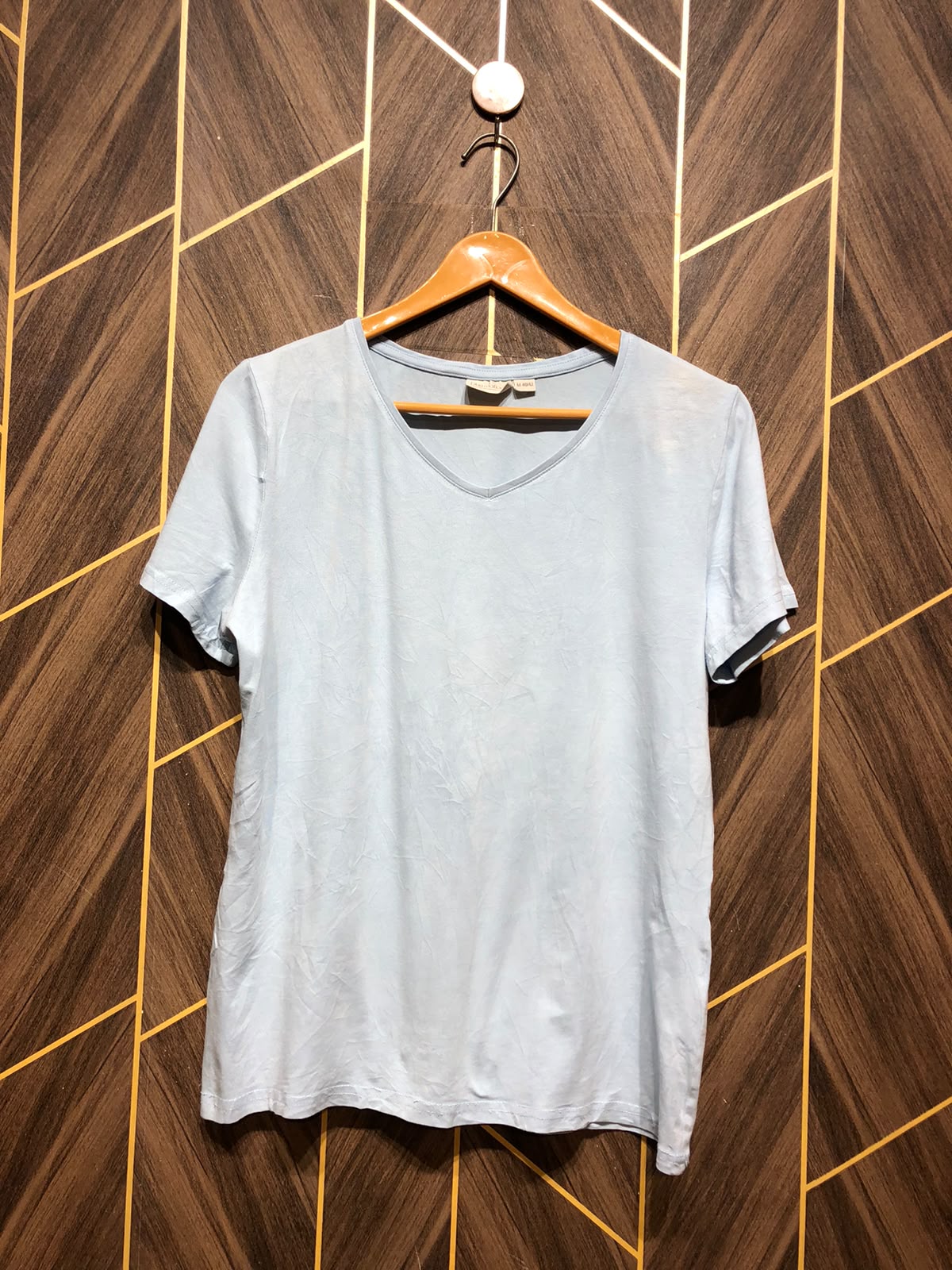 T-Shirt Jersey Medium to Large Size Length 25