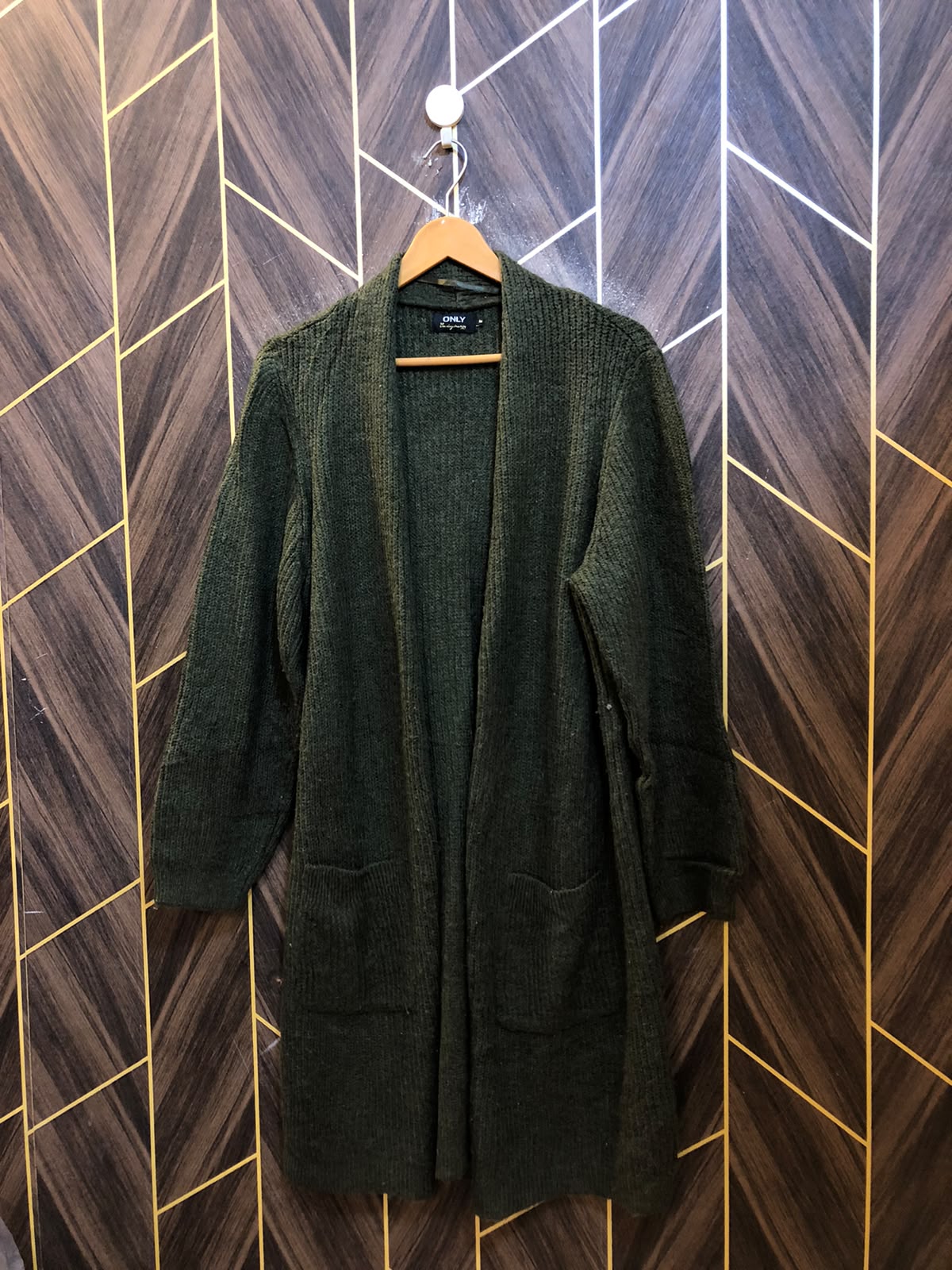 Women Wool Cardigan Sweater Medium | Size | Chest 19 | Length 38