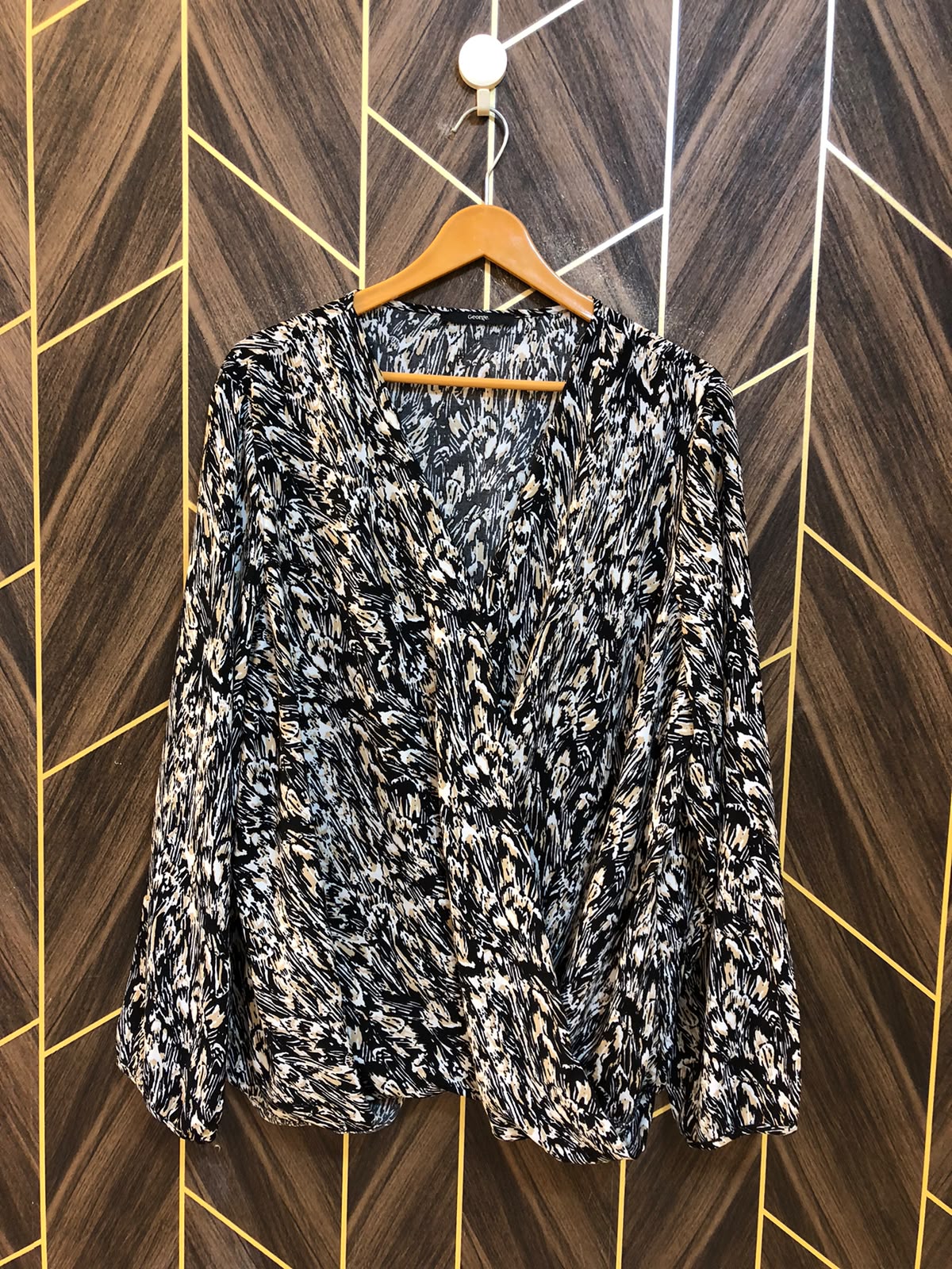 Western Top   baggy  Chiffon – 1XL Size (Chest: 23, Length: 27 )