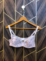 Women Sports Bra – Medium