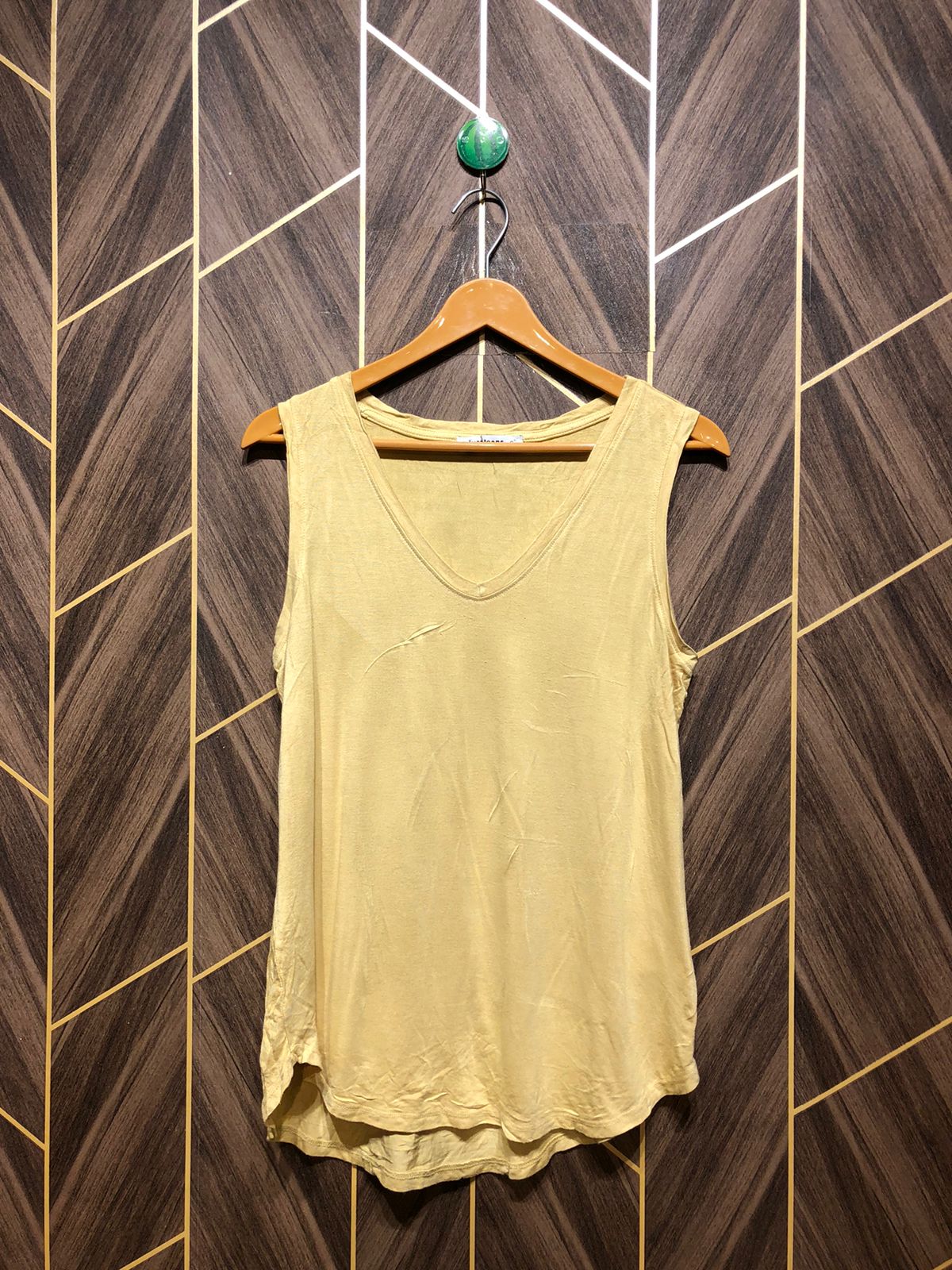 Sando  Jersey Medium Size Length 28
