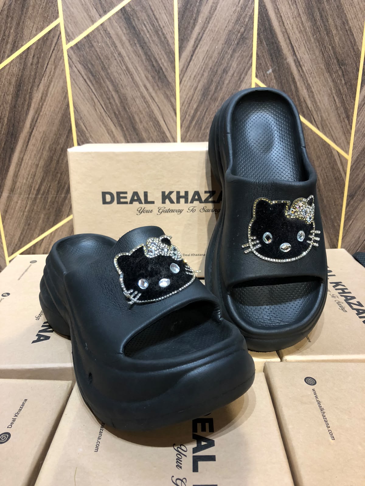 Women Comfortable Slippers Size 9