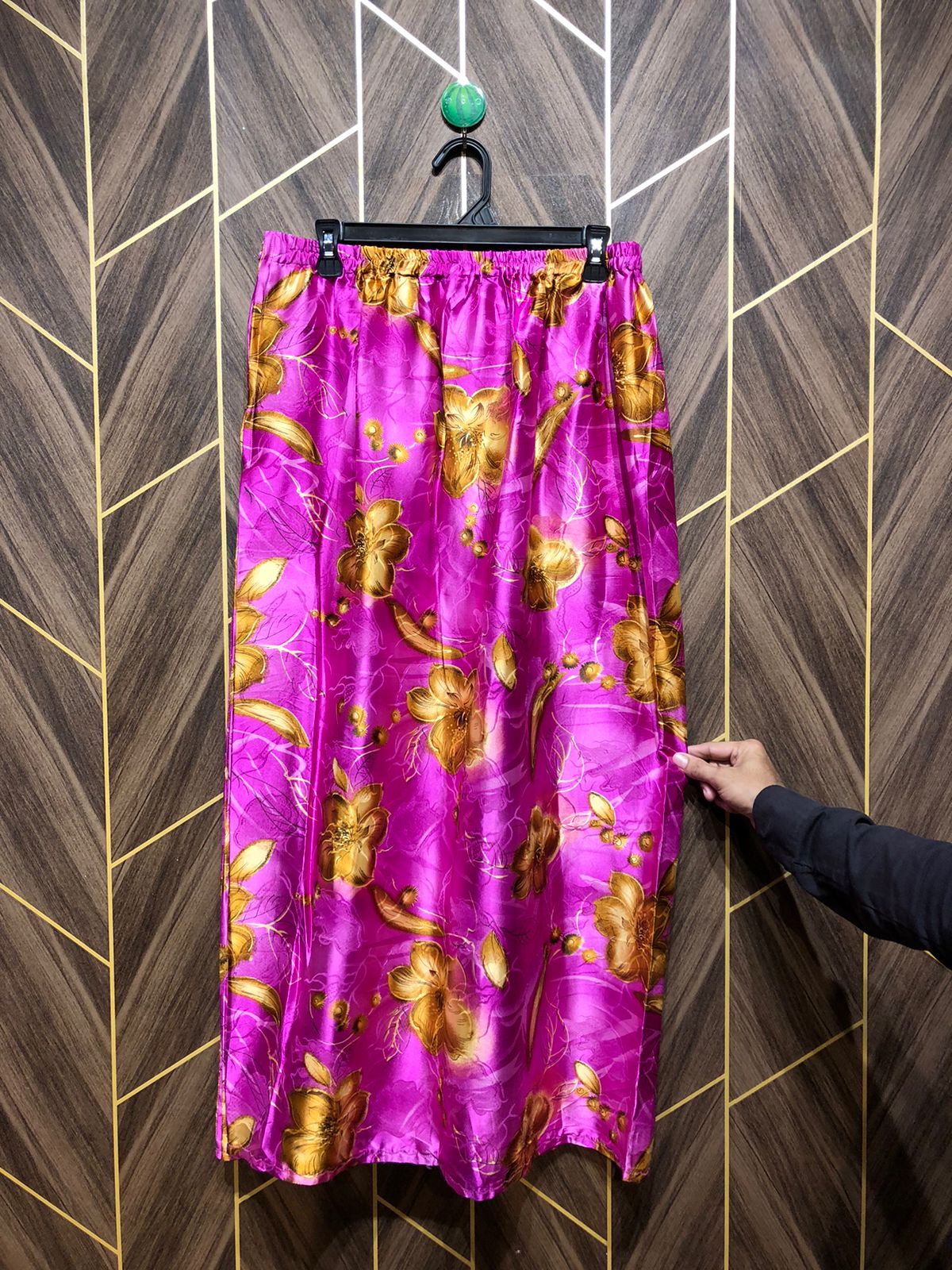 Western Silk Skirts Large | Size Waist 34 | Length 37