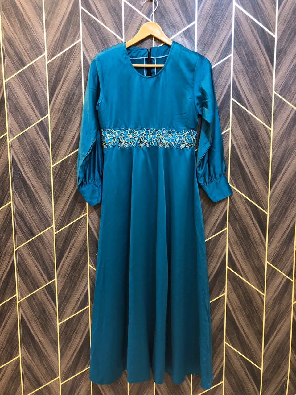Western Long Maxi Silk X Small | Size | Chest 16 | Length 49