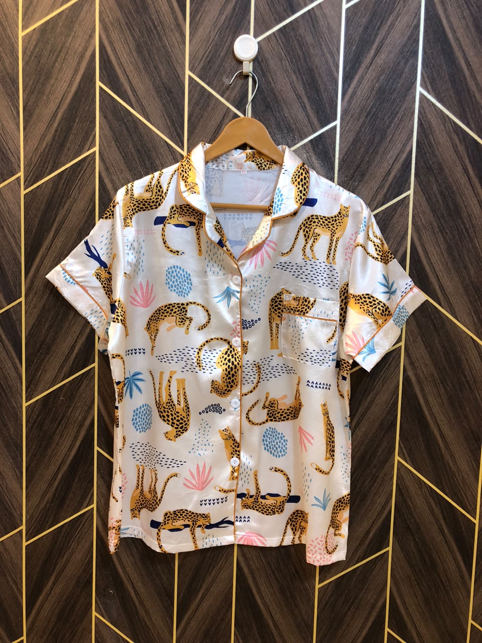 Women Silk Night suite | Shirt Chest 21  | Shirt Length 26 | mini short Waist 32 to 34  |