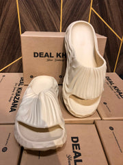 Women Comfortable Slippers Size 10 Minor damage