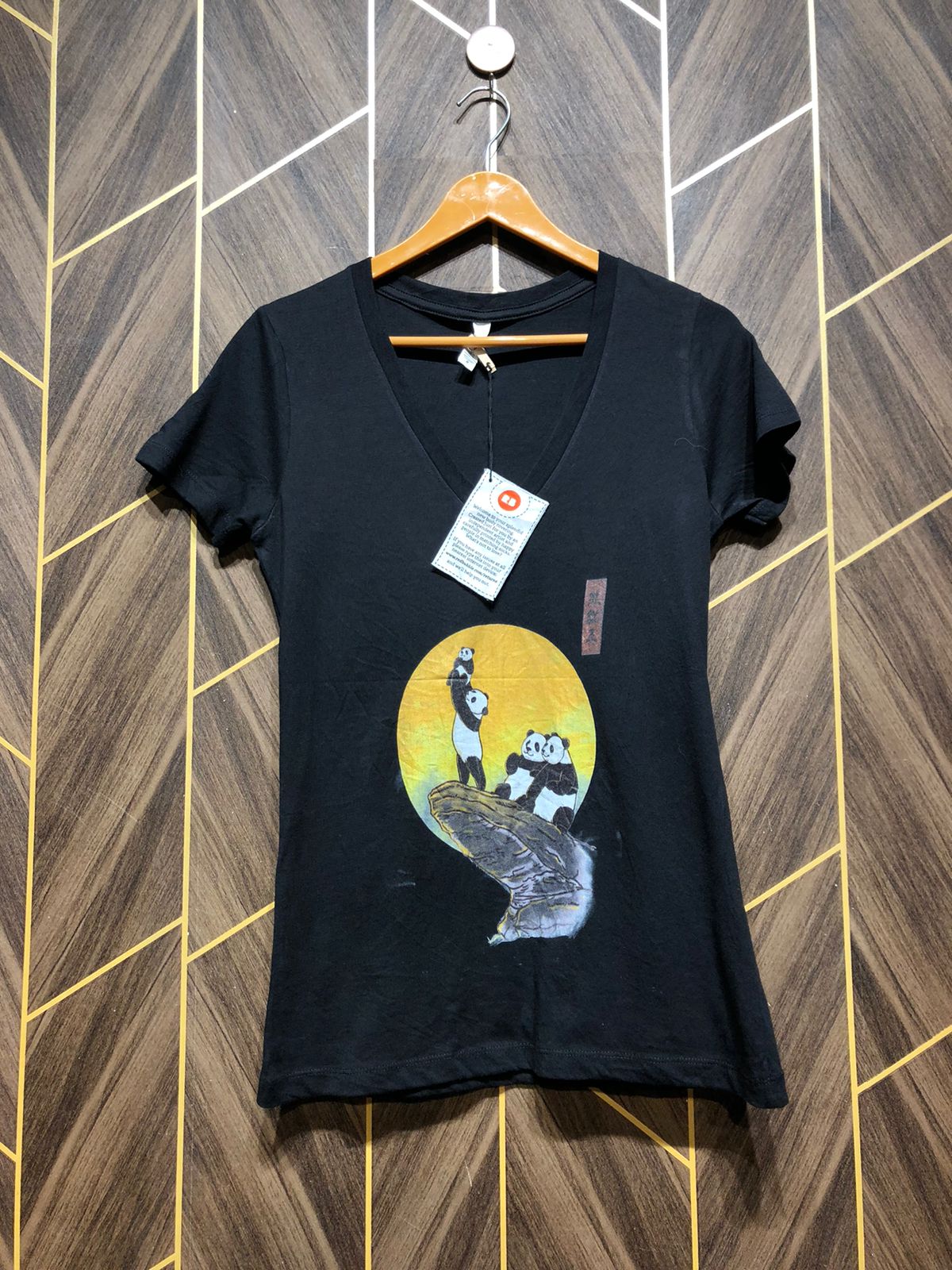 T-Shirt Jersey Small to Medium Size Length 26