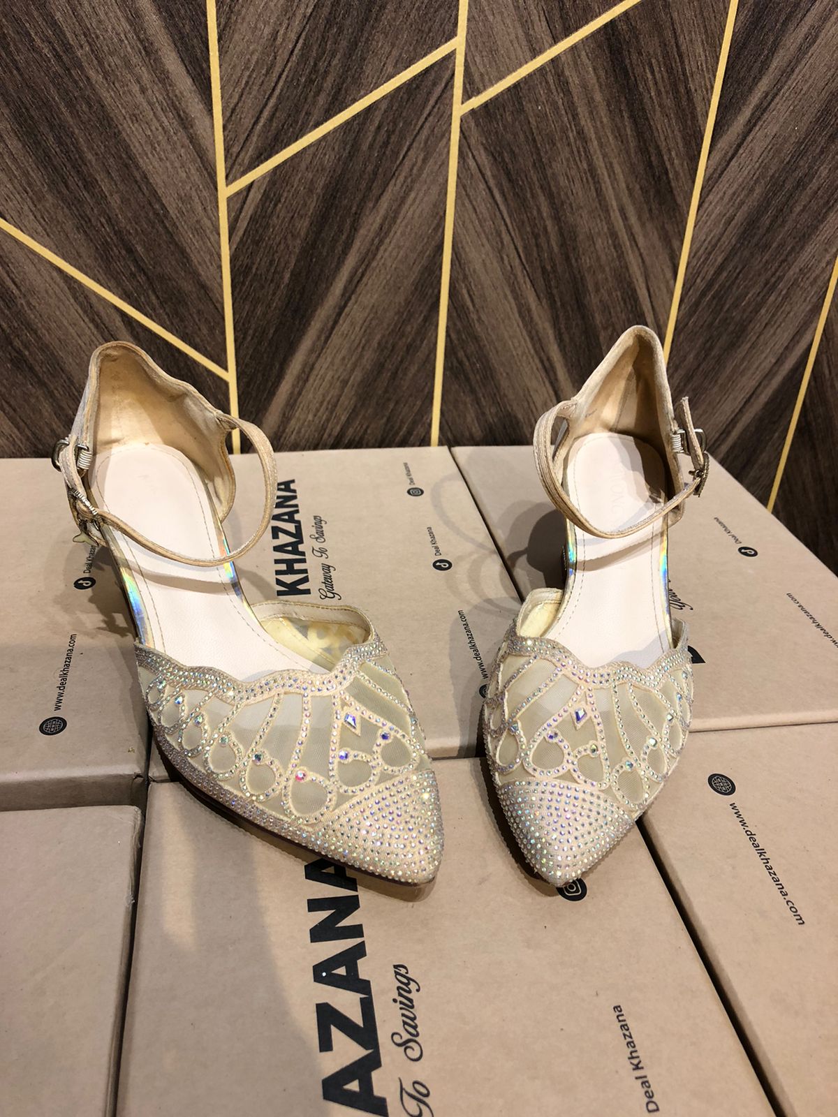 Women  Minor stain see in picture Heels Size 38/8