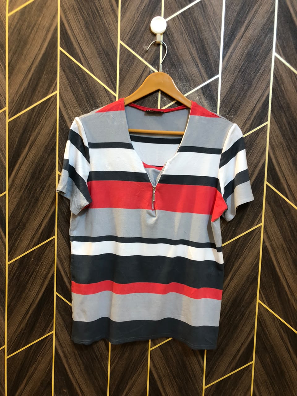 T-Shirt Jersey Medium Size Length 24