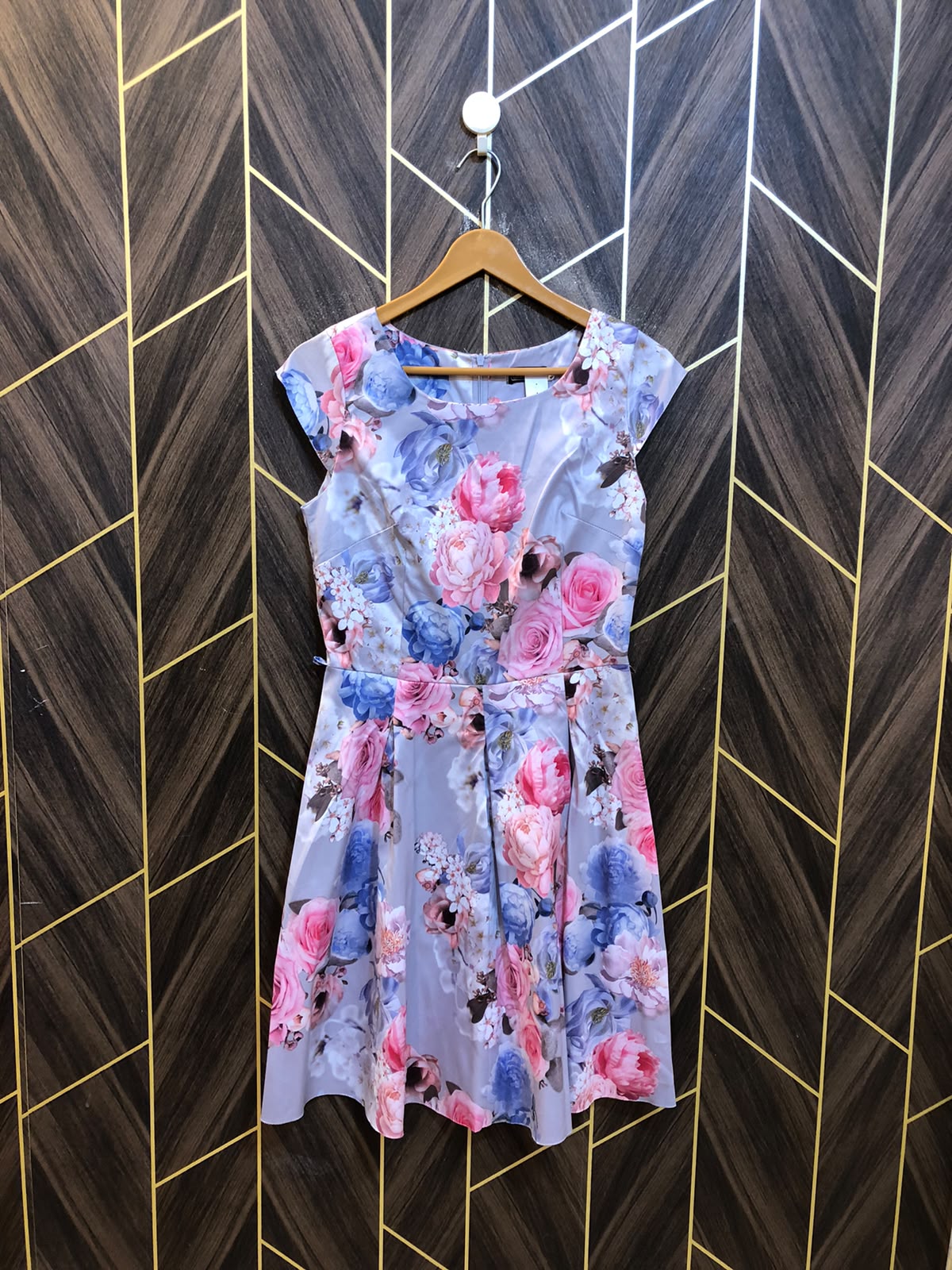 Mini Dress febric  Small Size Chest 18 Length 37