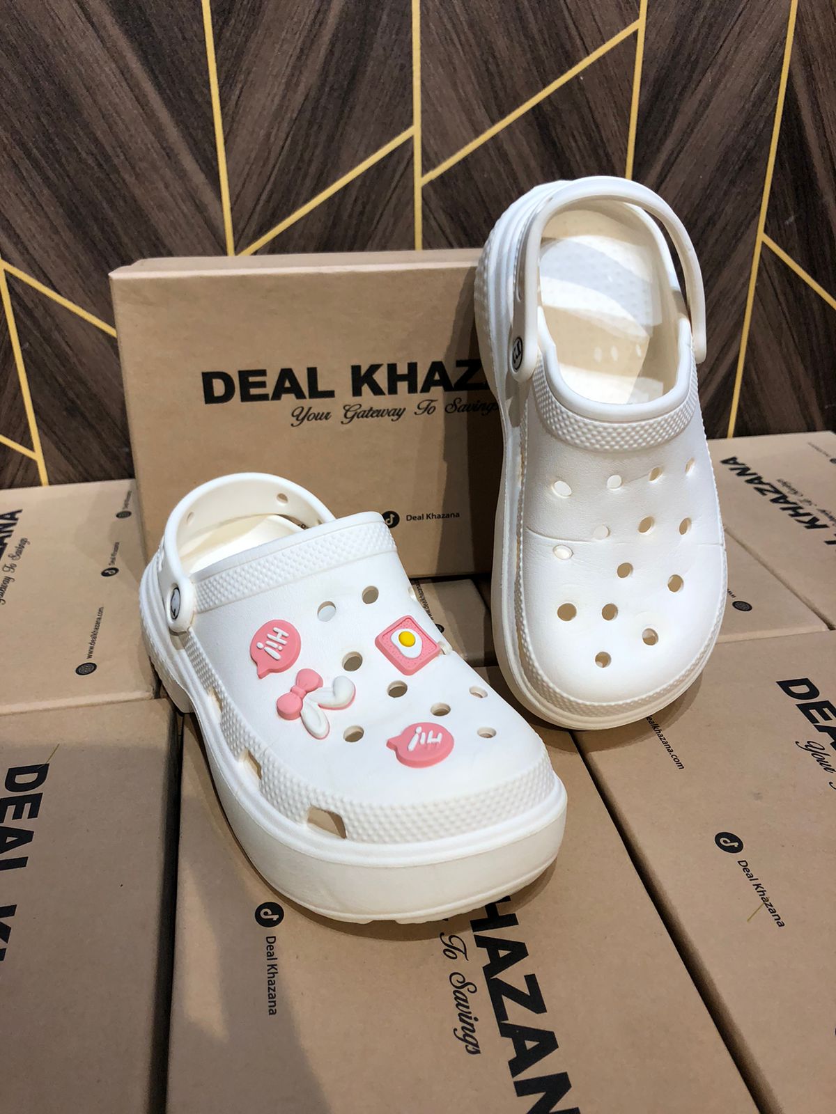 kid’s Comfortable Crocs Size 5
