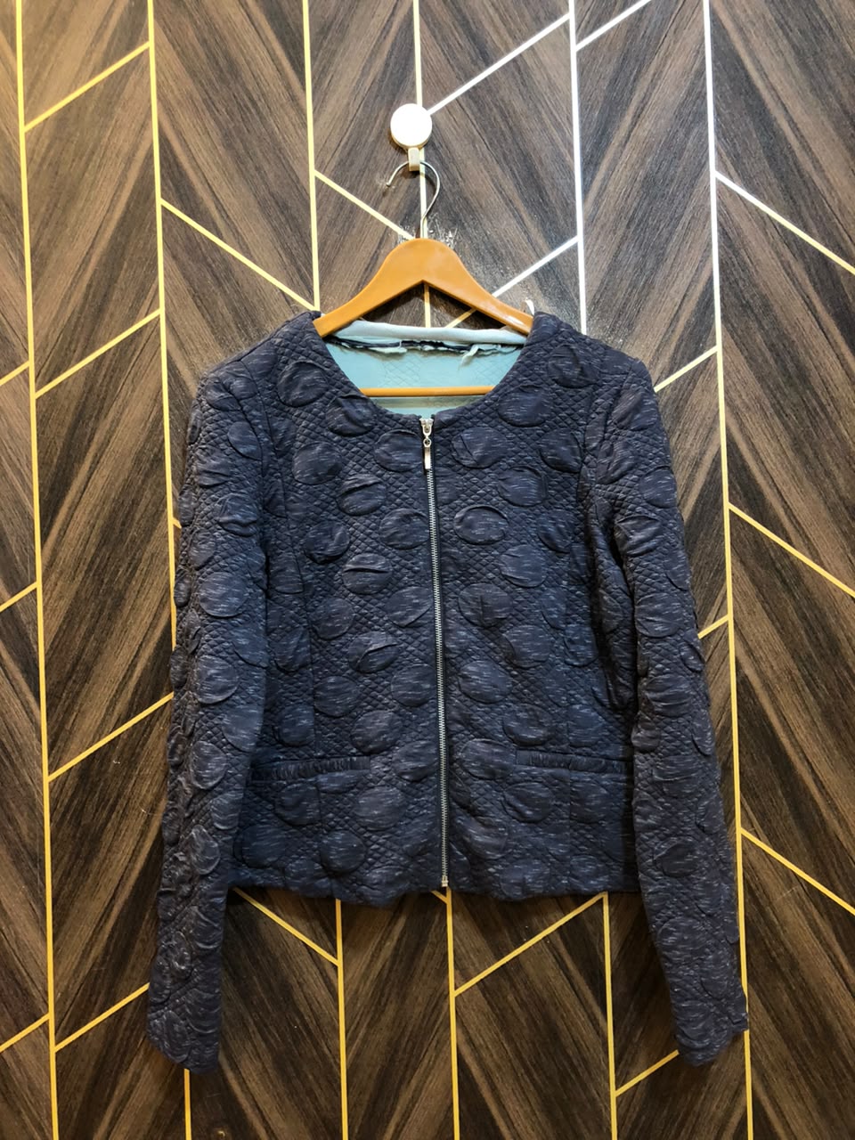 Women Sweatshirts Medium | Size | Chest 19 | Length 21