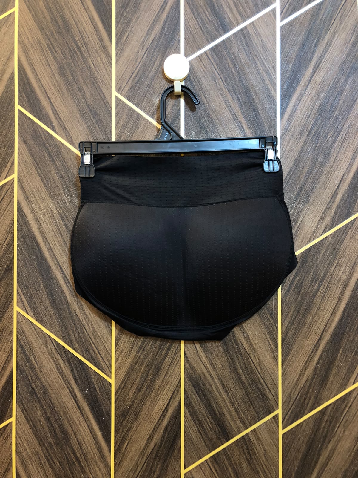 Women Mini Shorts Gym Wear Small | Size Waist 28 back foam