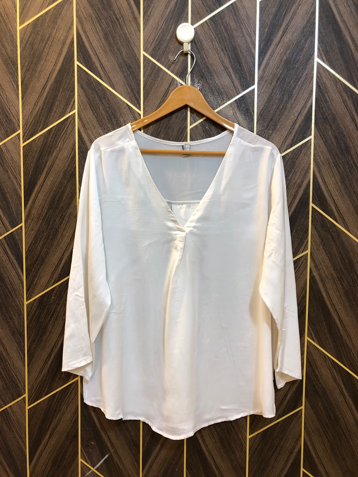 Western Top Silk – 1XL Size (Chest: 23, Length: 25 )