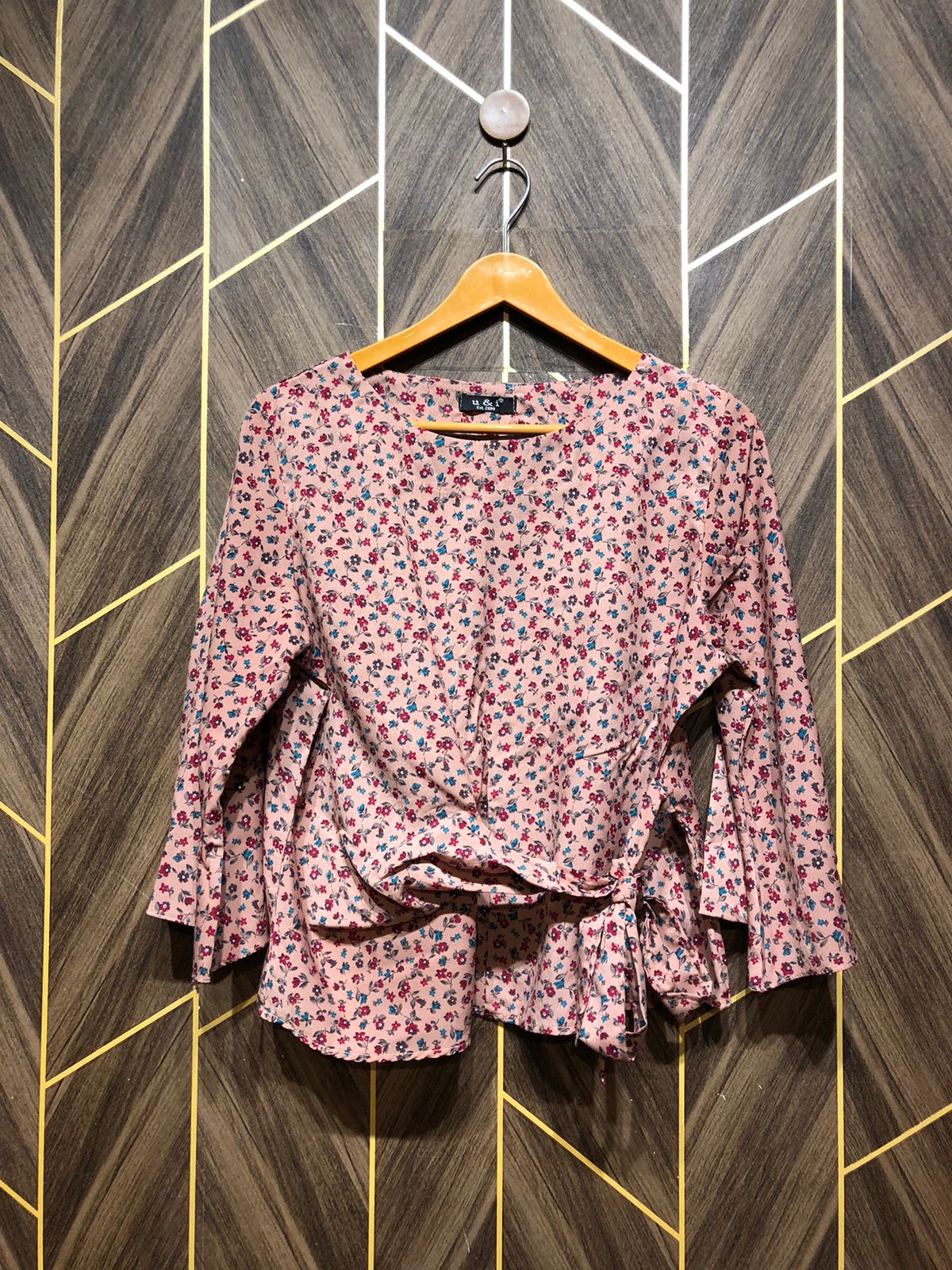 Western Top Chiffon – Medium Size (Chest: 19, Length: 22  )