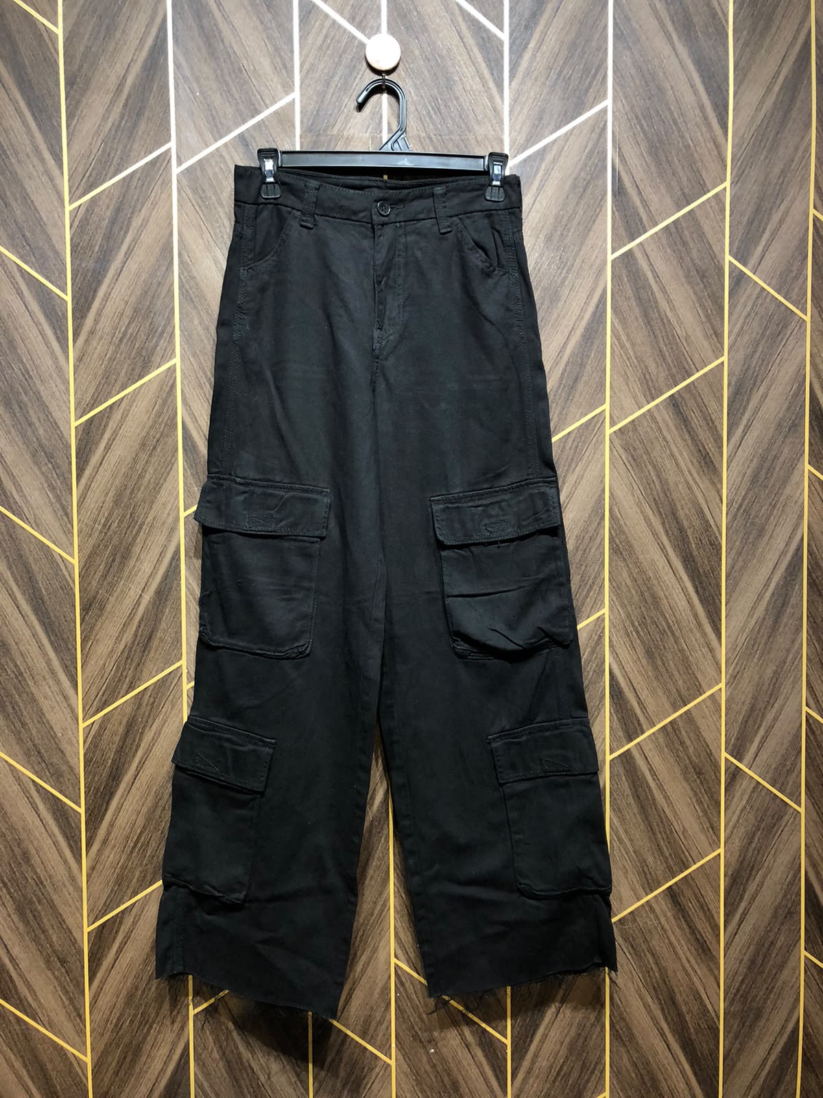 Women Wide Leg Cargo Jeans Small | Waist 28 | Length 39