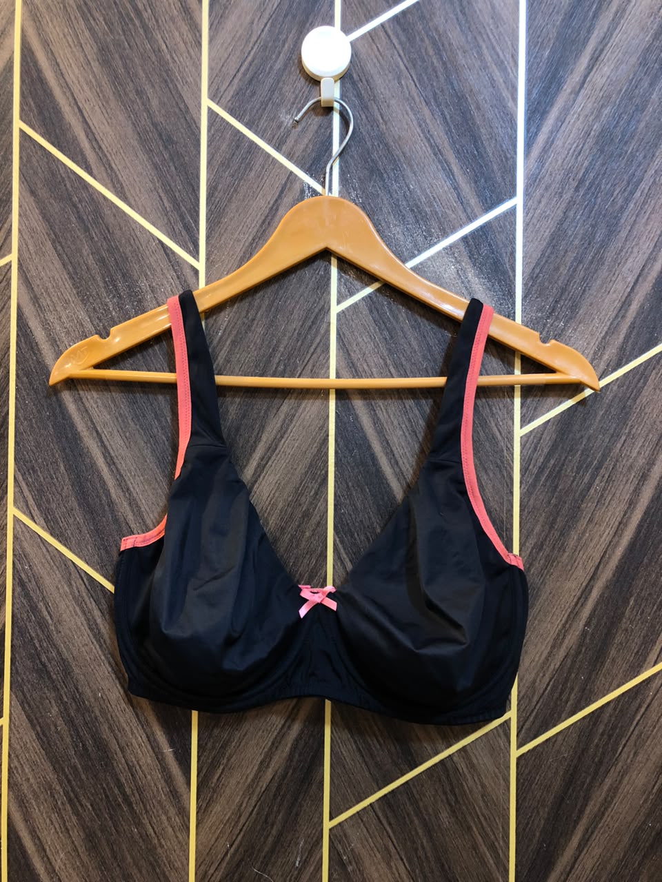 Women Sports Bra – Medium to Large